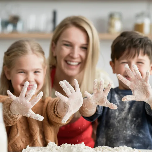 Familia acompañada por la fundación